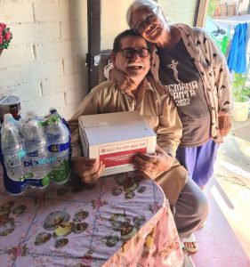 ENTREGA DE CIEN DESPENSAS